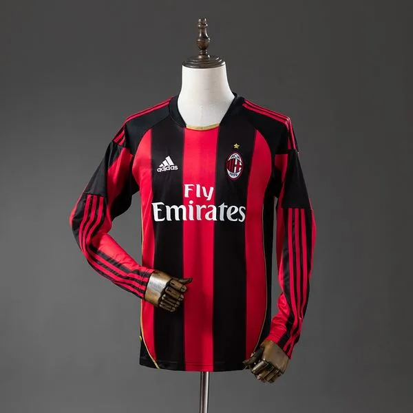 Camiseta de fútbol AC Milan 2010/11 LOCAL MANGA LARGA VERSION FAN
